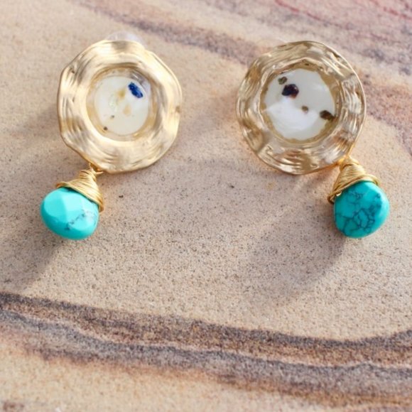 New Gold Crushed Shell Turquoise Drop Earrings - Picture 5 of 10